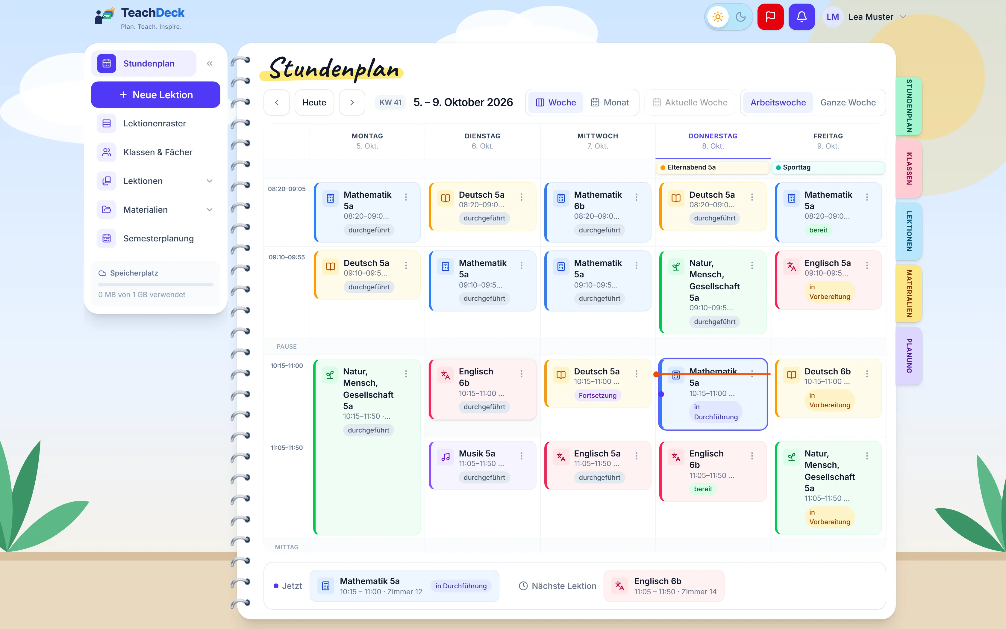 Stundenplan einer Arbeitswoche mit Lektionen, Pausen, Tages-Notizen und der laufenden Lektion